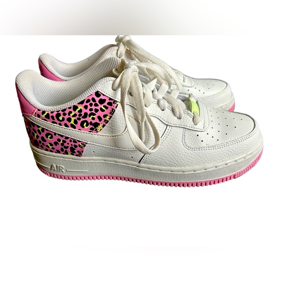 Nike Shoes - 🚨🤑⬇️ Nike Air Force 1 white pink cheetah shoes size 6.5 Y, 8 Women